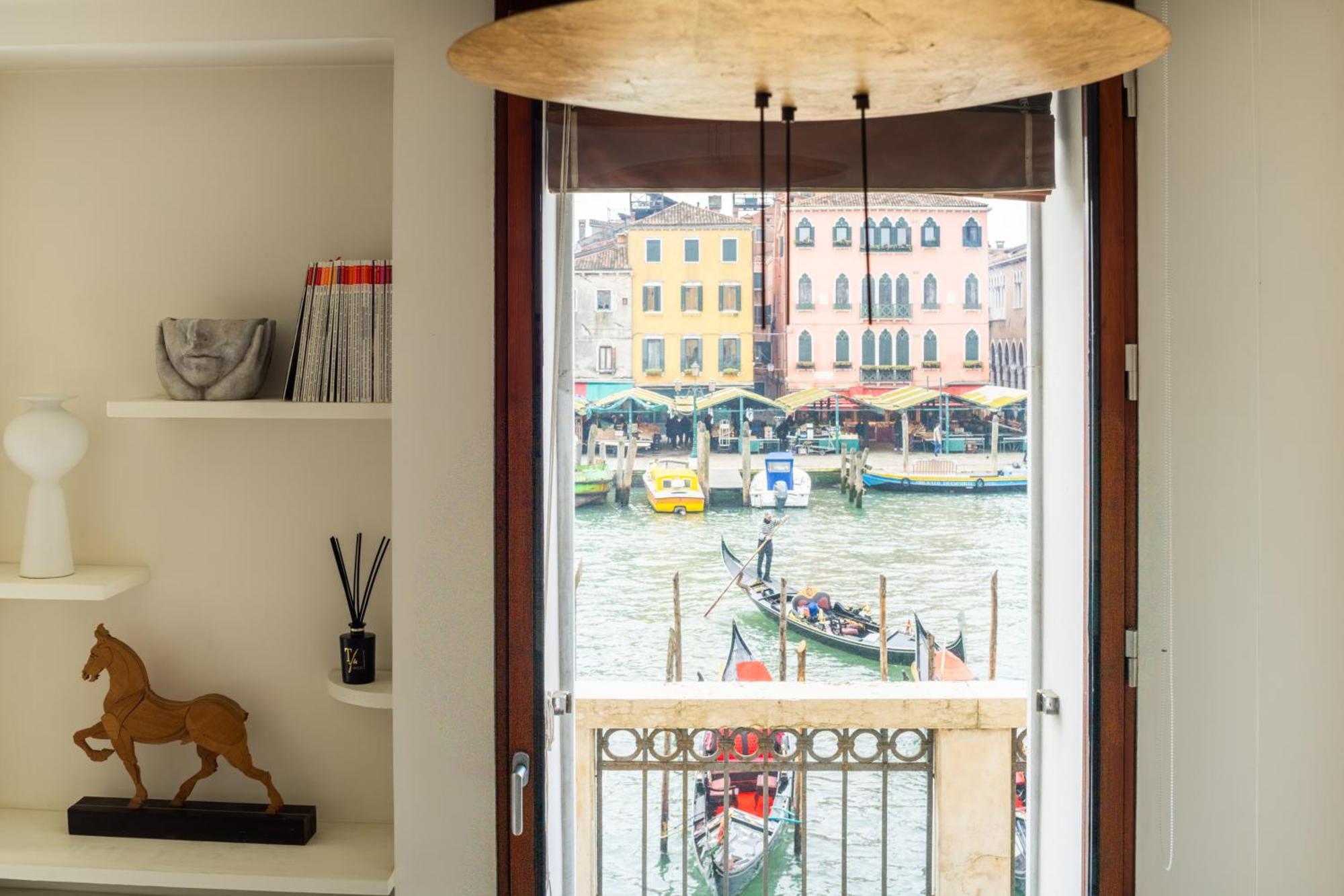 Grand Canal Luxury Apartment With Terrace R&R Venedig Exterior foto